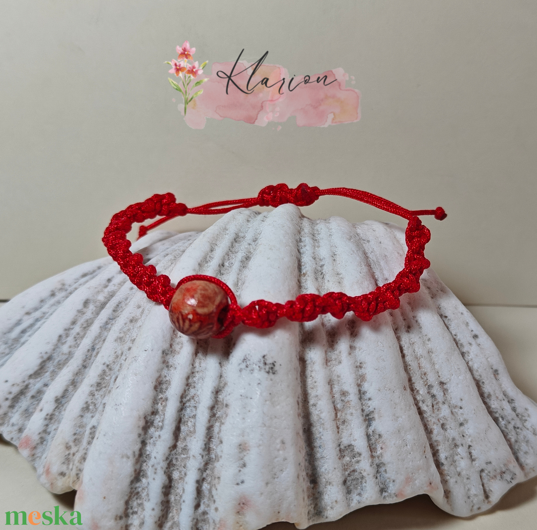 Piros védelmező makramé kabbala karkötő - ékszer - karkötő - fonott karkötő - Meska.hu