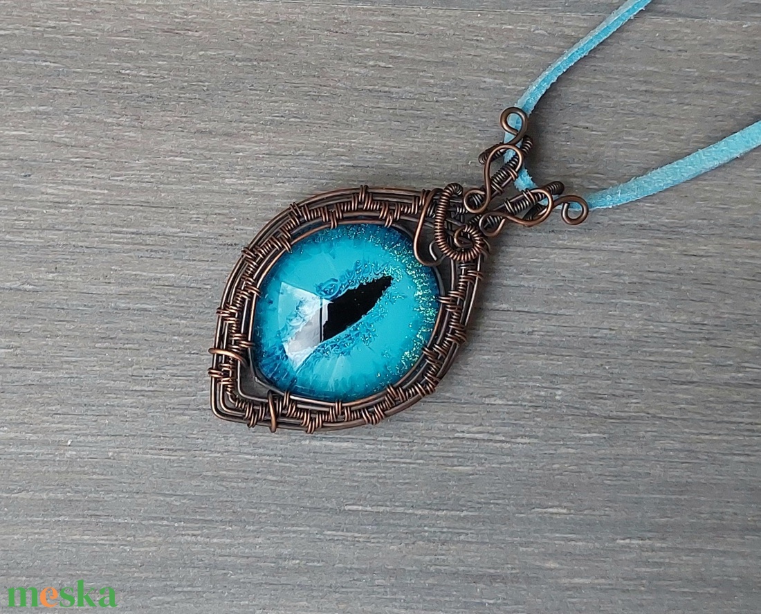 Türkiz sárkányszem vörösréz drótba foglalva - ékszer - nyaklánc - hosszú nyaklánc - Meska.hu