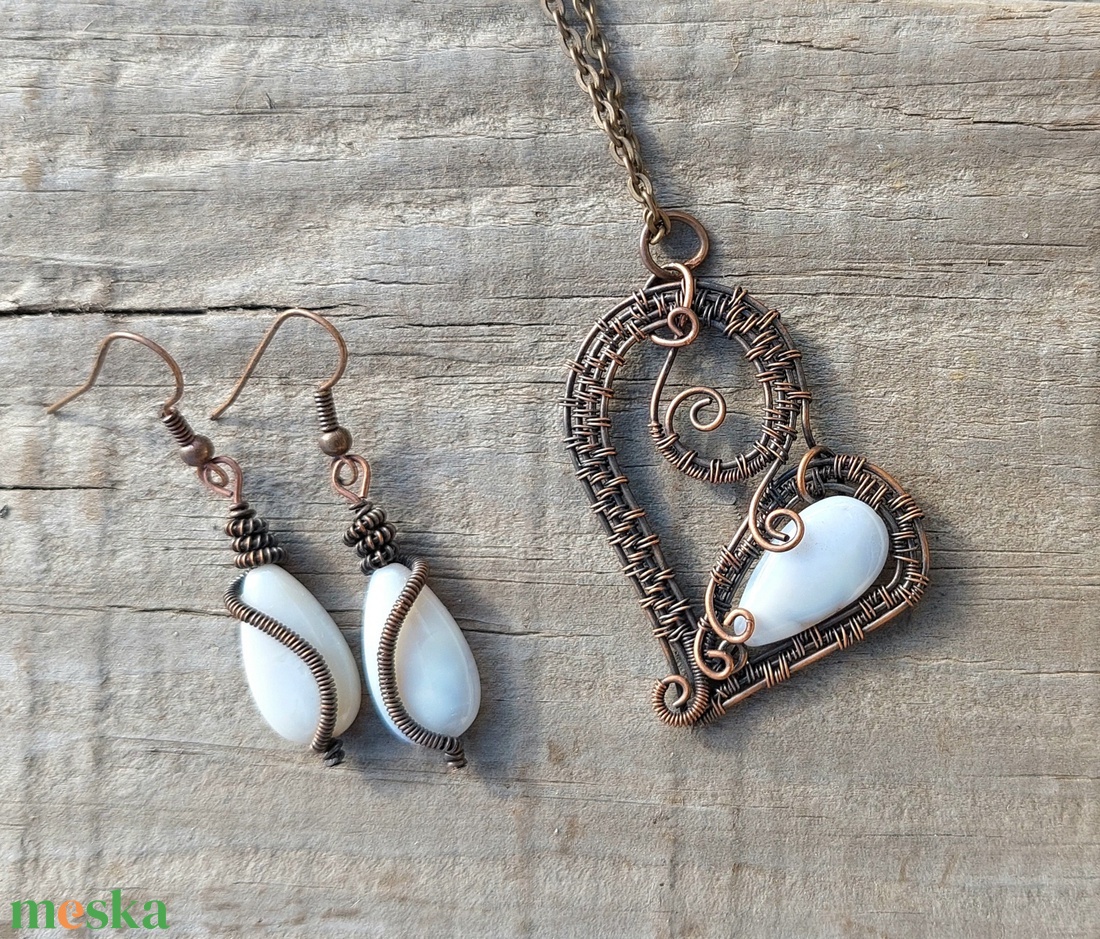 Vörösréz ékszer szett kalcedon ásványkövekkel - ékszer - ékszerszett - Meska.hu