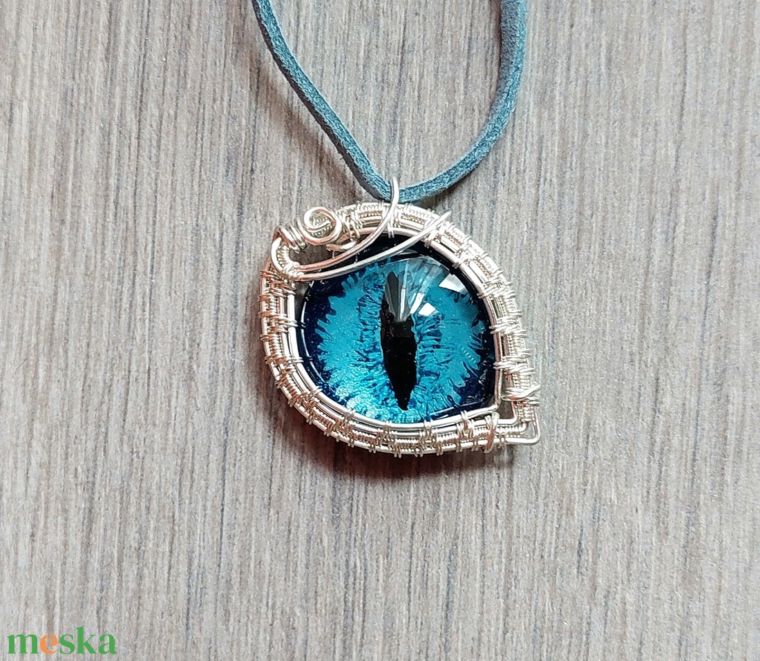 Macskaszemes nyaklánc - ékszer - nyaklánc - medálos nyaklánc - Meska.hu