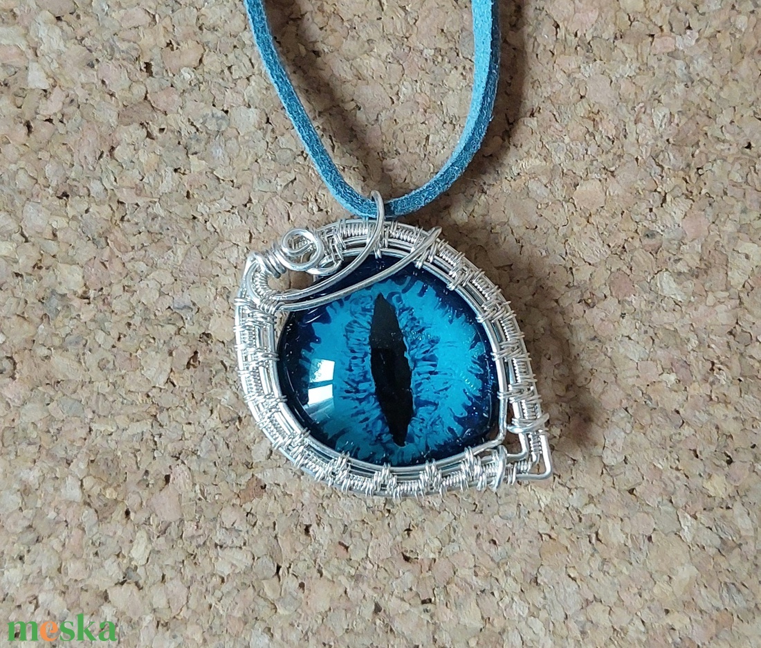 Macskaszemes nyaklánc - ékszer - nyaklánc - medálos nyaklánc - Meska.hu