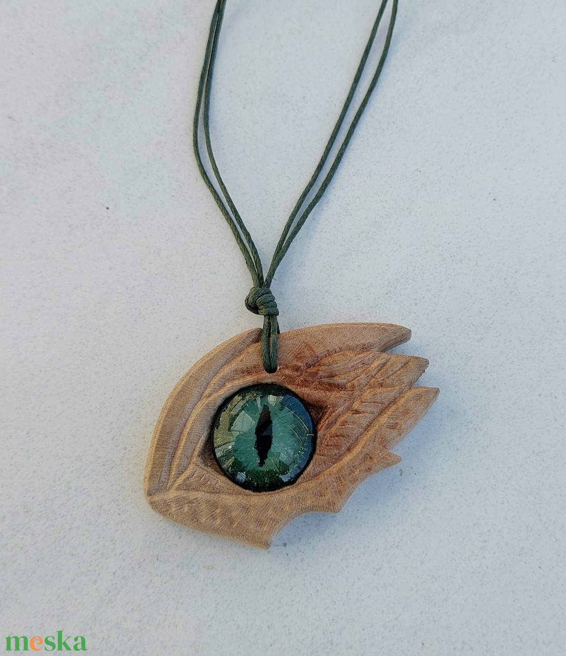 Zöld sárkányszem nyaklánc - ékszer - nyaklánc - hosszú nyaklánc - Meska.hu