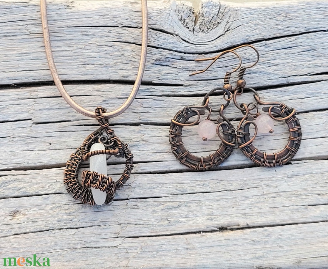 Rózsakvarc ásvány vörösrézben - ékszer - ékszerszett - Meska.hu