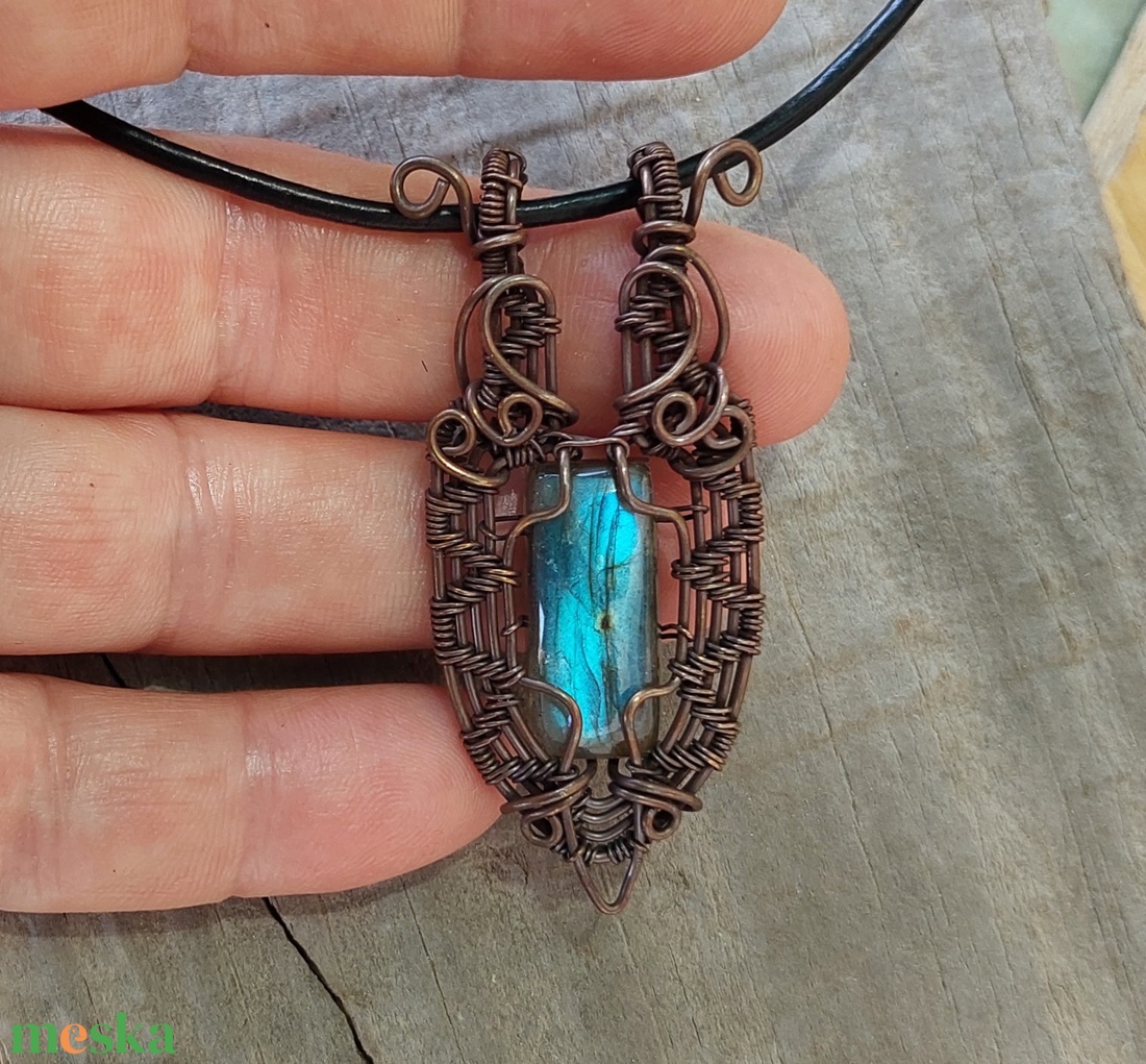 Labradorit és vörösréz - ékszer - nyaklánc - medálos nyaklánc - Meska.hu