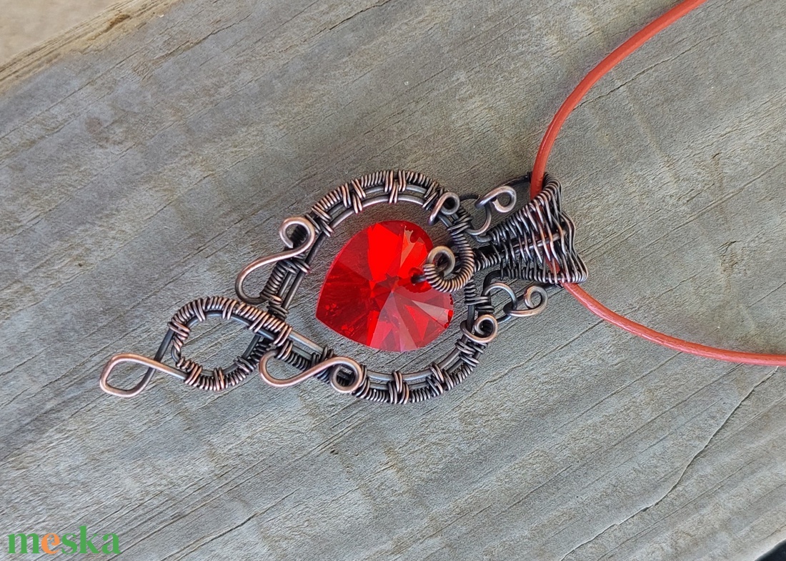Vörösréz drótékszer szett piros swarovski kristályokkal - ékszer - ékszerszett - Meska.hu