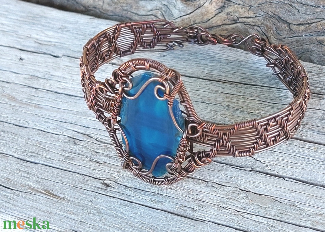 Vörösréz karkötő sötétkék achát lappal - ékszer - karkötő - széles karkötő - Meska.hu