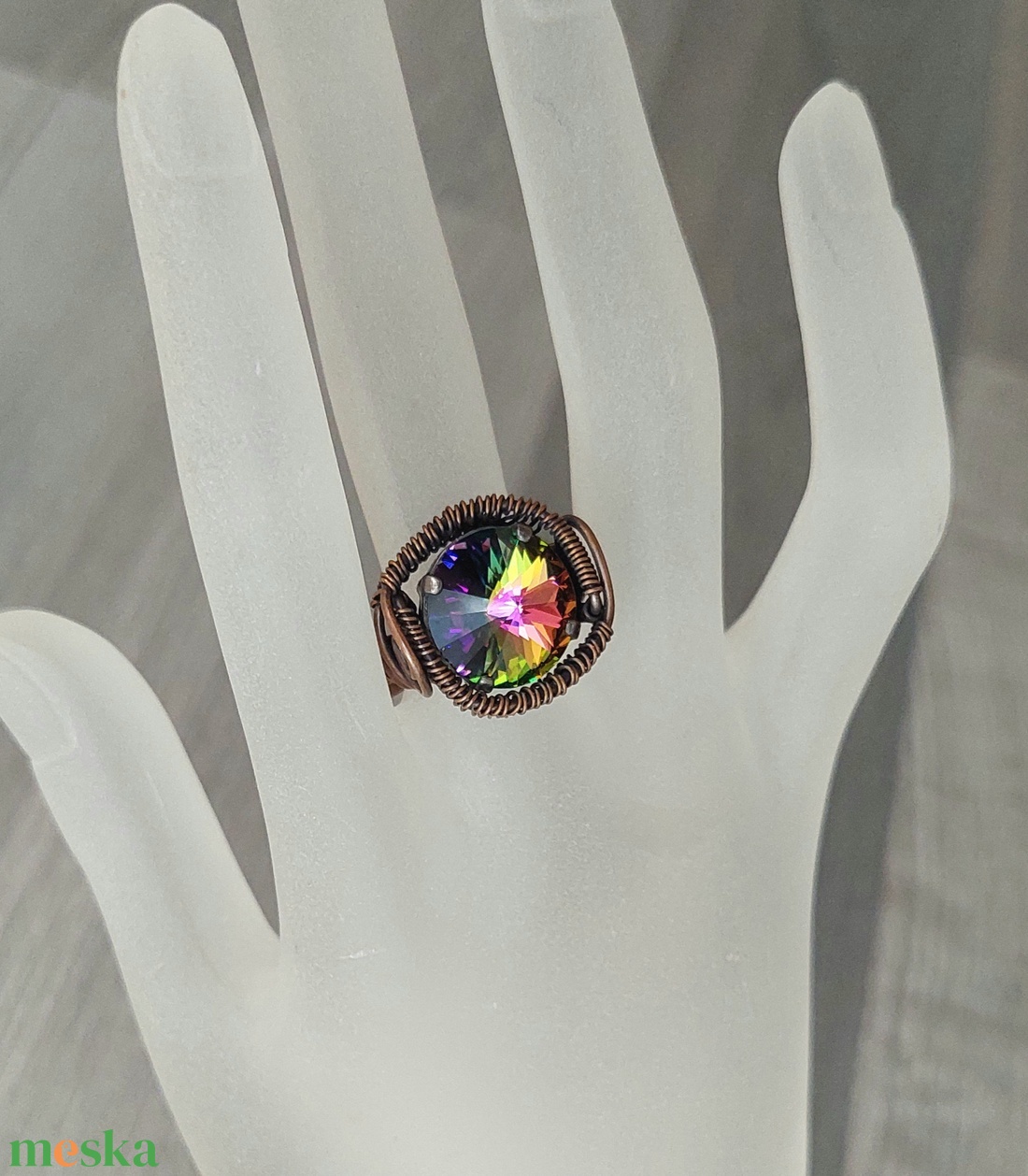 Vörösréz gyűrű szivárvány swarovski kristállyal - ékszer - gyűrű - statement gyűrű - Meska.hu Vörösréz gyűrű szivárvány swarovski kristállyal - ékszer - gyűrű - statement gyűrű - Meska.hu