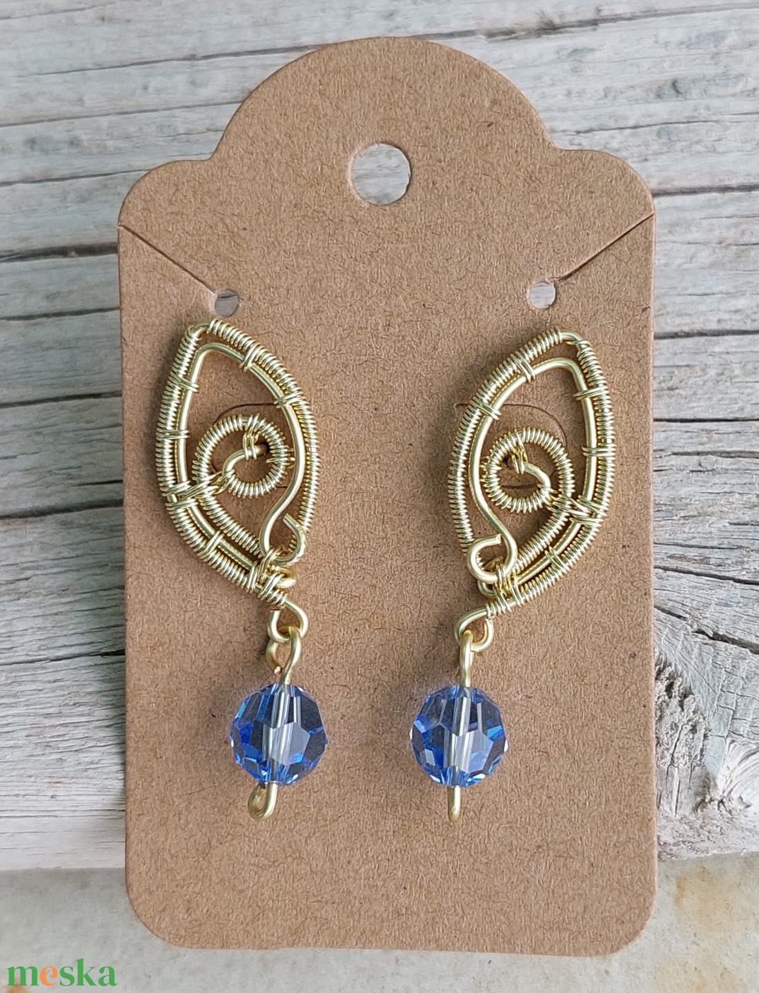 Swarovski kristályos arany színű fülbevaló - ékszer - fülbevaló - lógó fülbevaló - Meska.hu