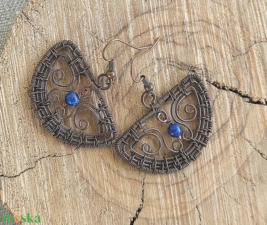 Szodalit köves vörösréz fülbevaló - ékszer - fülbevaló - lógó fülbevaló - Meska.hu