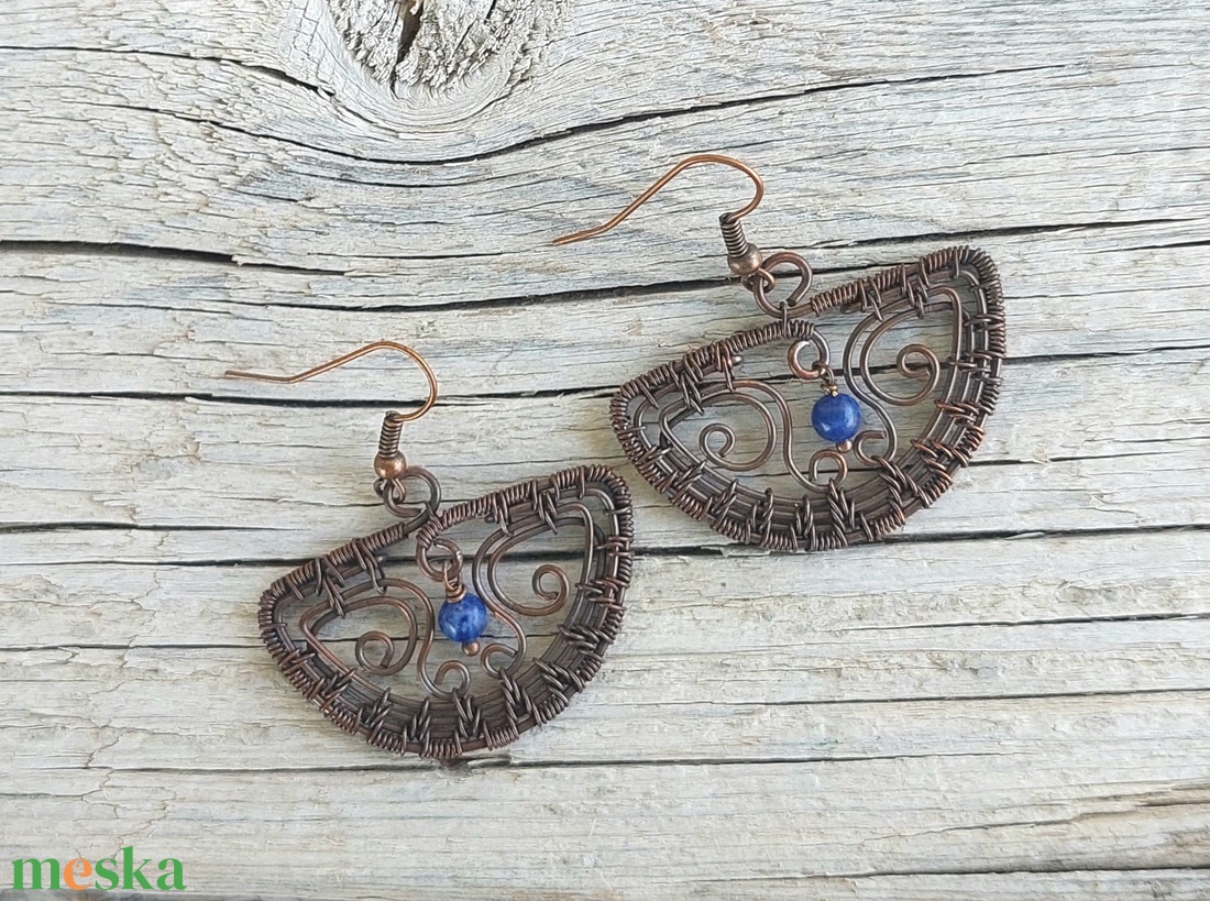 Szodalit köves vörösréz fülbevaló - ékszer - fülbevaló - lógó fülbevaló - Meska.hu