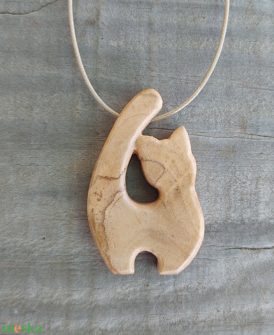 Olajfából faragott macska  - ékszer - nyaklánc - medálos nyaklánc - Meska.hu