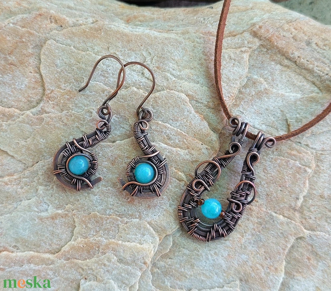 Ékszer szett vörösréz drótból kék jáde kövekkel - ékszer - ékszerszett - Meska.hu