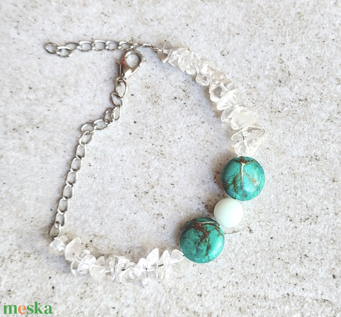 Ásványkarkötő hegyikristállyal, kék jáspis kövekkel és amazonit golyóval - ékszer - karkötő - ásványkarkötő - Meska.hu