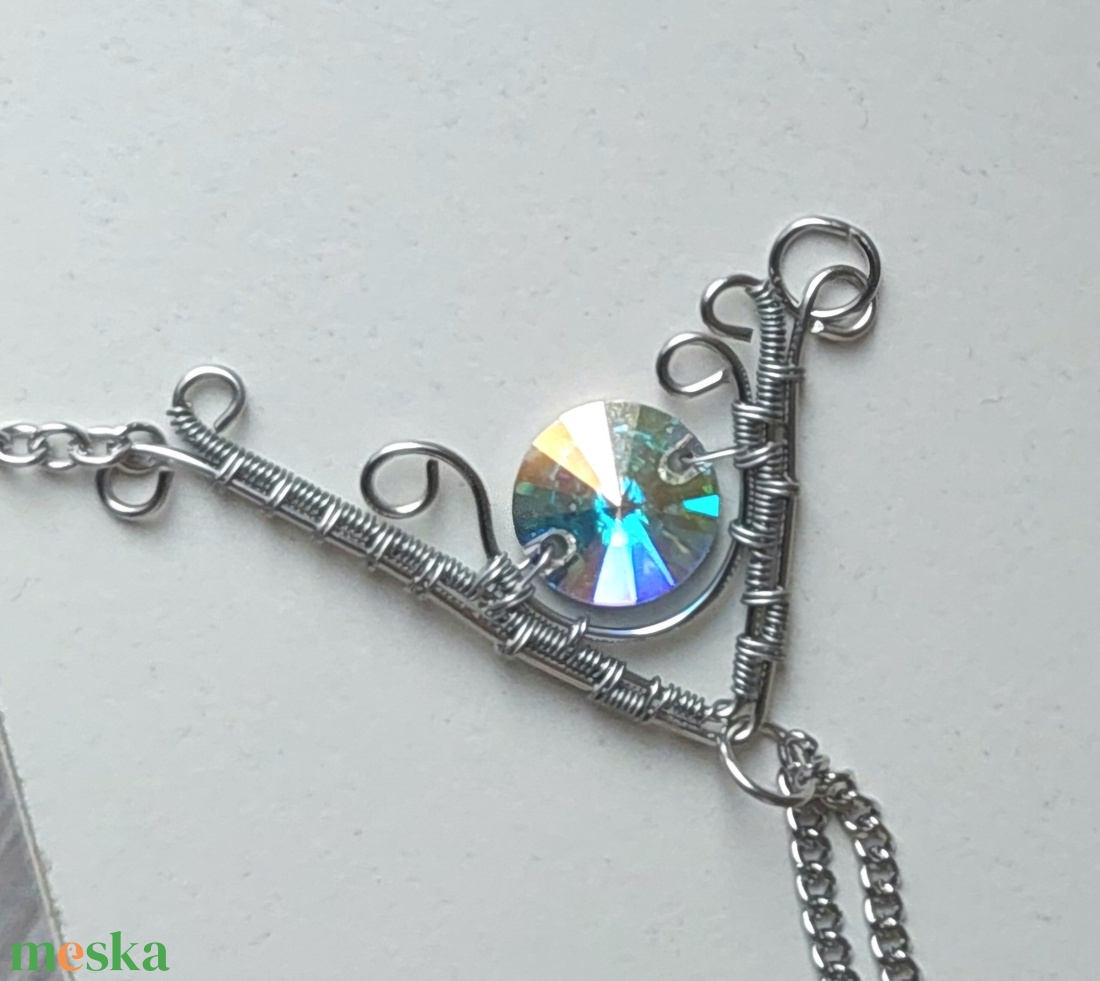 Acél drótékszer karkötő swarovski kristállyal - ékszer - karkötő - kézfej karkötő - Meska.hu