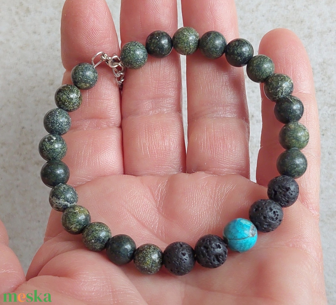 Unisex ásványkarkötő orosz szerpentin, lávakő és jáspis kővel - ékszer - karkötő - karperec - Meska.hu