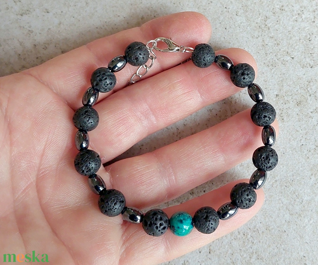 Unisex ásványkarkötő: lávakő, hematit és krizokolla - ékszer - karkötő - ásványkarkötő - Meska.hu