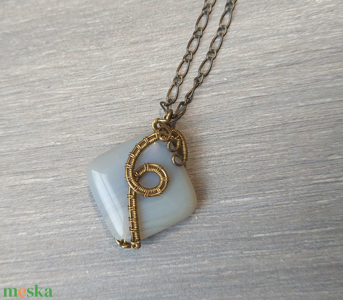 Sárgaréz nyaklánc achát kővel - ékszer - nyaklánc - medálos nyaklánc - Meska.hu