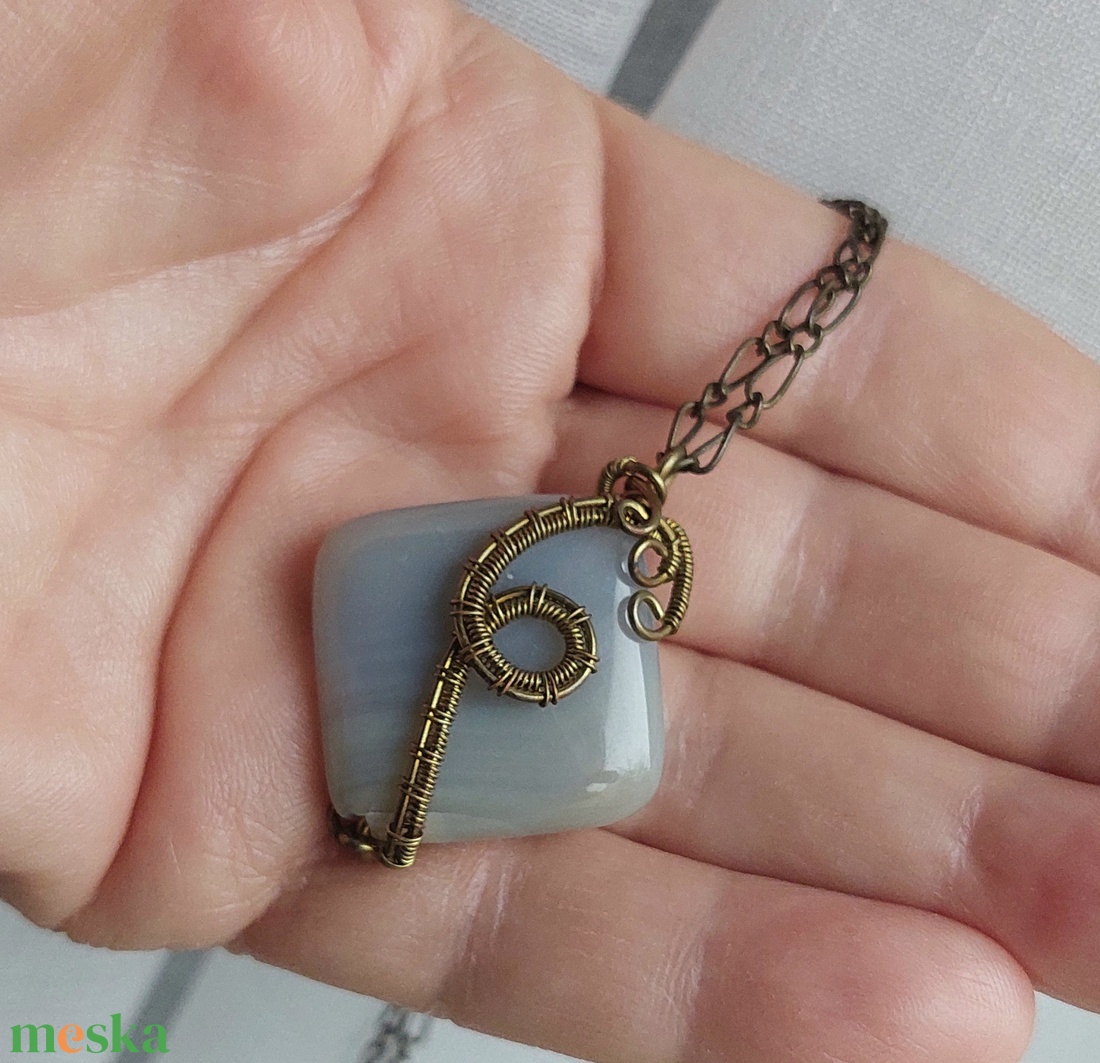 Sárgaréz nyaklánc achát kővel - ékszer - nyaklánc - medálos nyaklánc - Meska.hu