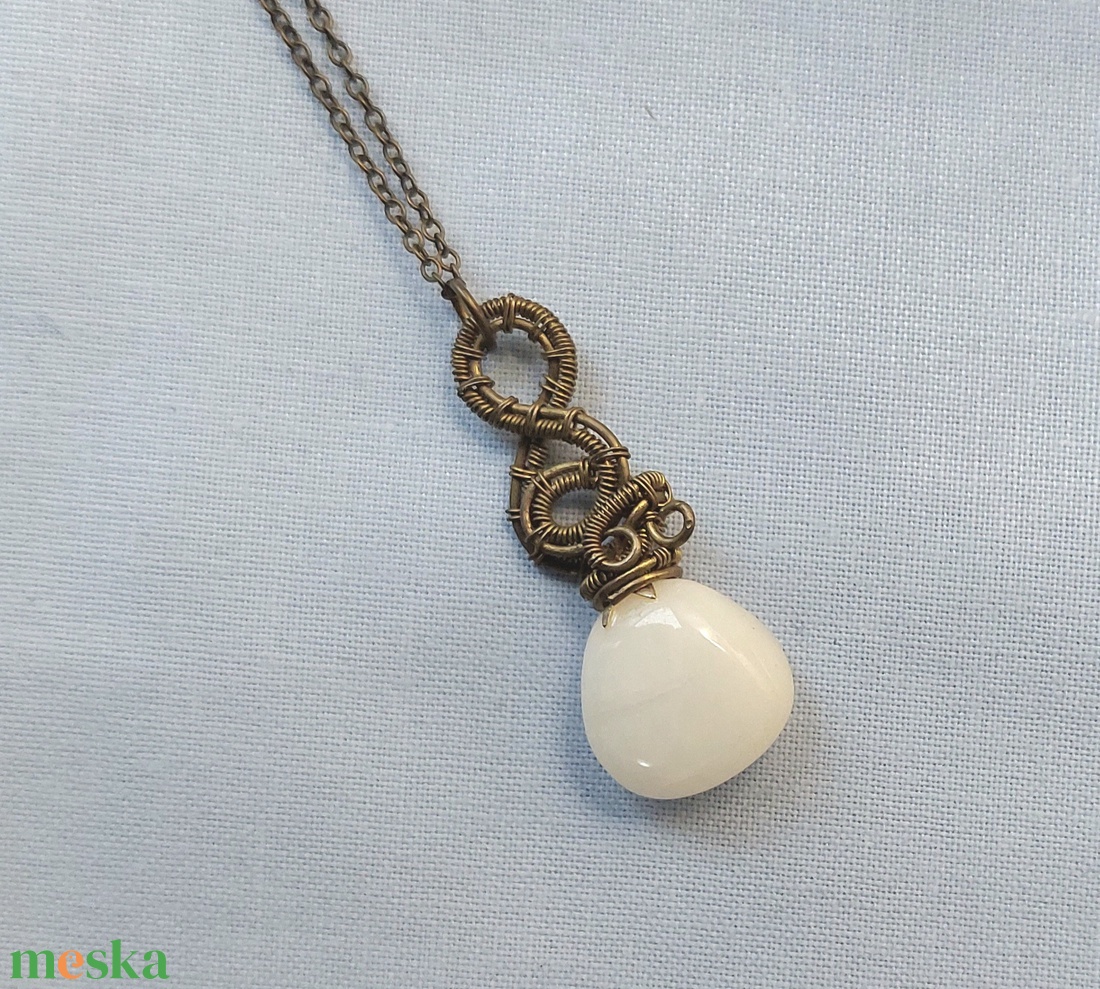 Tejkvarc nyaklánc - ékszer - nyaklánc - medálos nyaklánc - Meska.hu