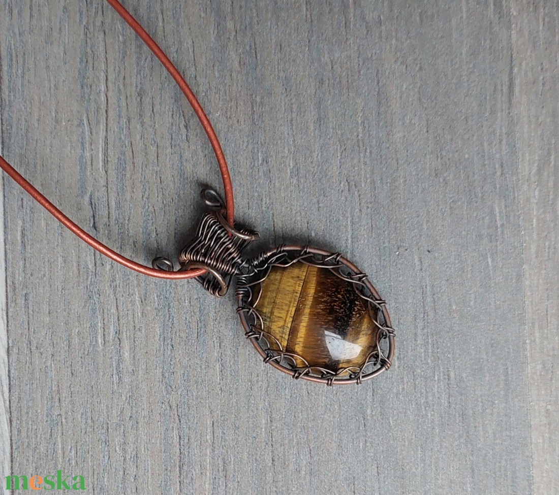 Tigrisszem ásvány nyaklánc vörösréz dróttal - ékszer - nyaklánc - medálos nyaklánc - Meska.hu