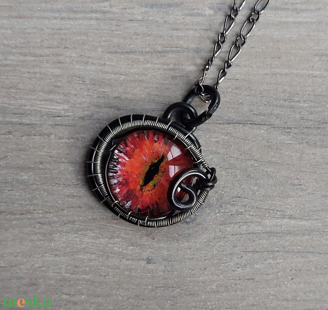 Piros sárkányszemes nyaklánc - ékszer - nyaklánc - medálos nyaklánc - Meska.hu
