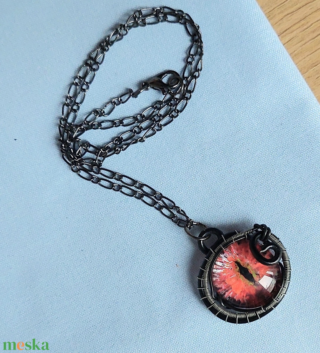 Piros sárkányszemes nyaklánc - ékszer - nyaklánc - medálos nyaklánc - Meska.hu