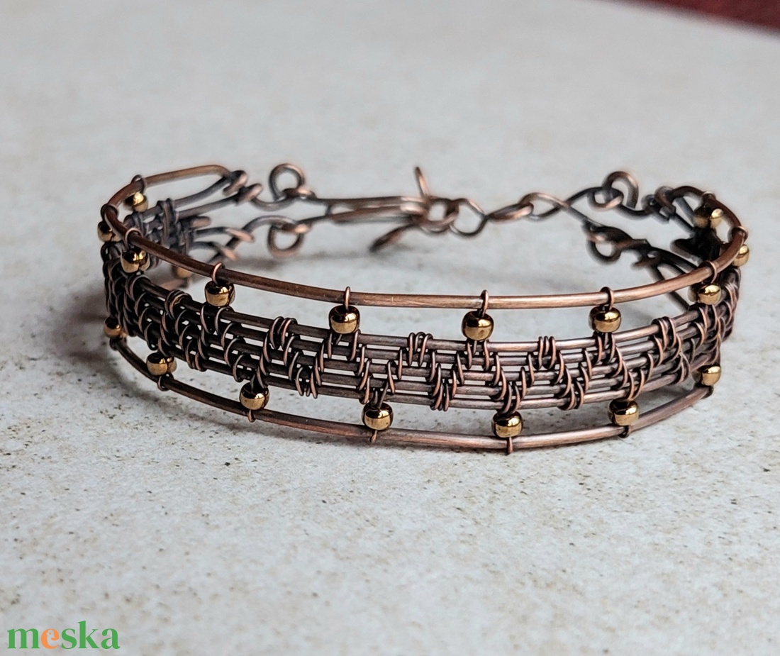 Vörösréz drótból készült karkötő - ékszer - karkötő - karperec - Meska.hu