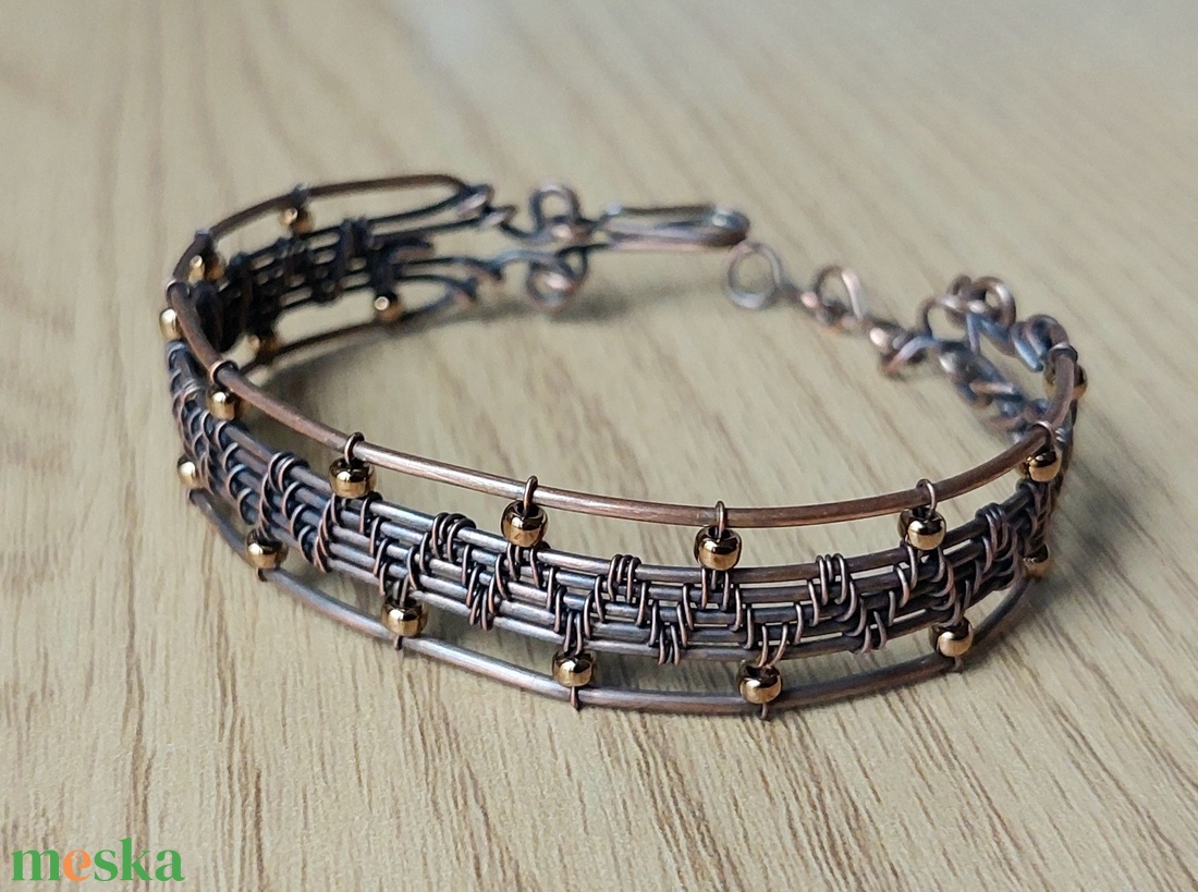 Vörösréz drótból készült karkötő - ékszer - karkötő - karperec - Meska.hu