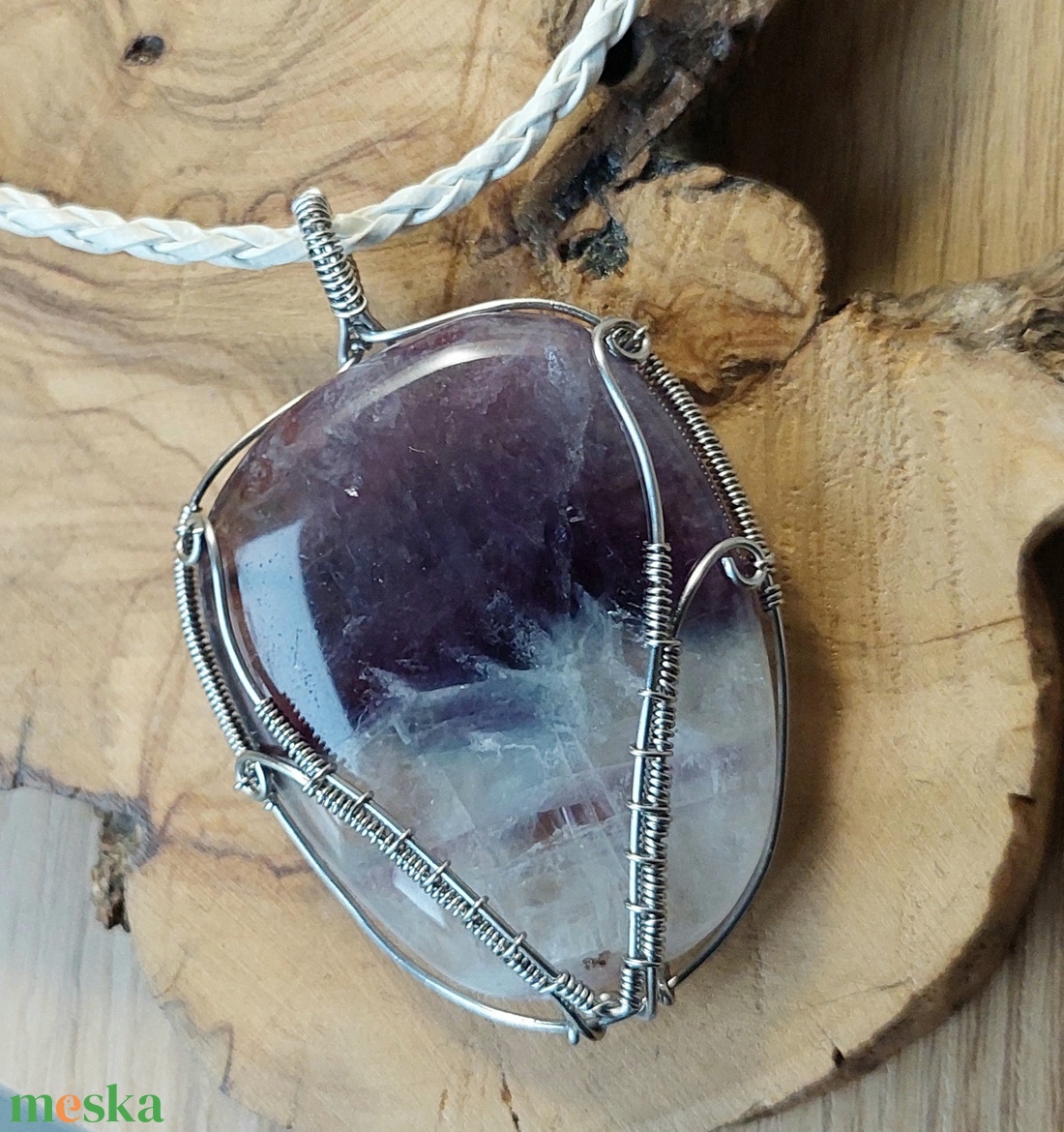 Orvosi acélból készült nyaklánc óriási fluorit ásvánnyal - ékszer - nyaklánc - medálos nyaklánc - Meska.hu