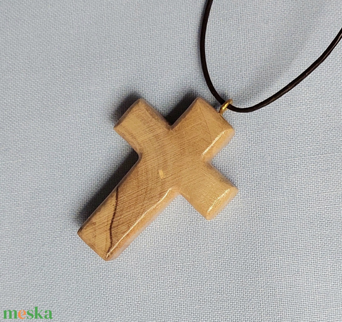 Kereszt nyaklánc olajfából - ékszer - nyaklánc - medálos nyaklánc - Meska.hu