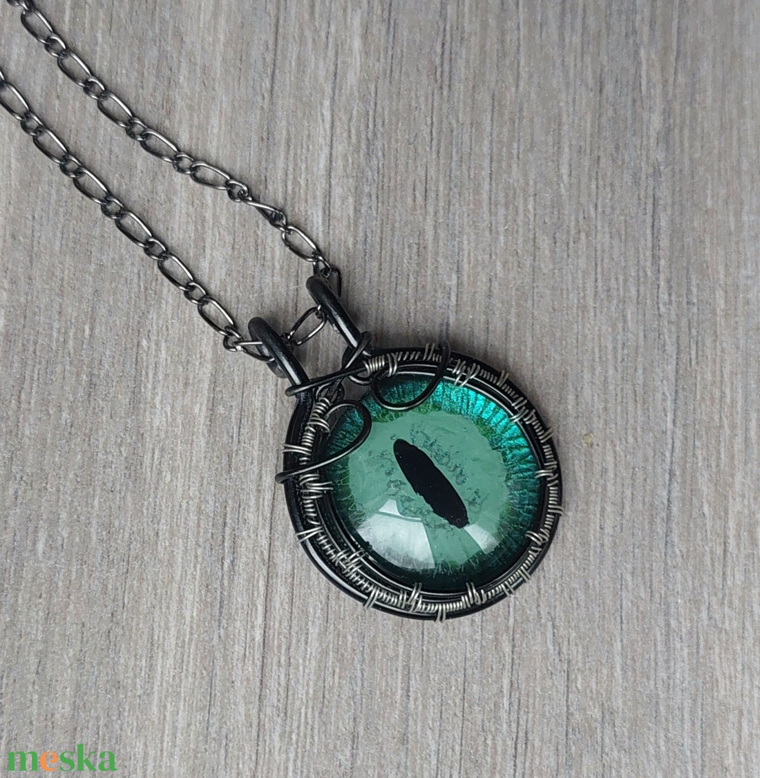 Zöld sárkányszem drót nyaklánc - ékszer - nyaklánc - medálos nyaklánc - Meska.hu