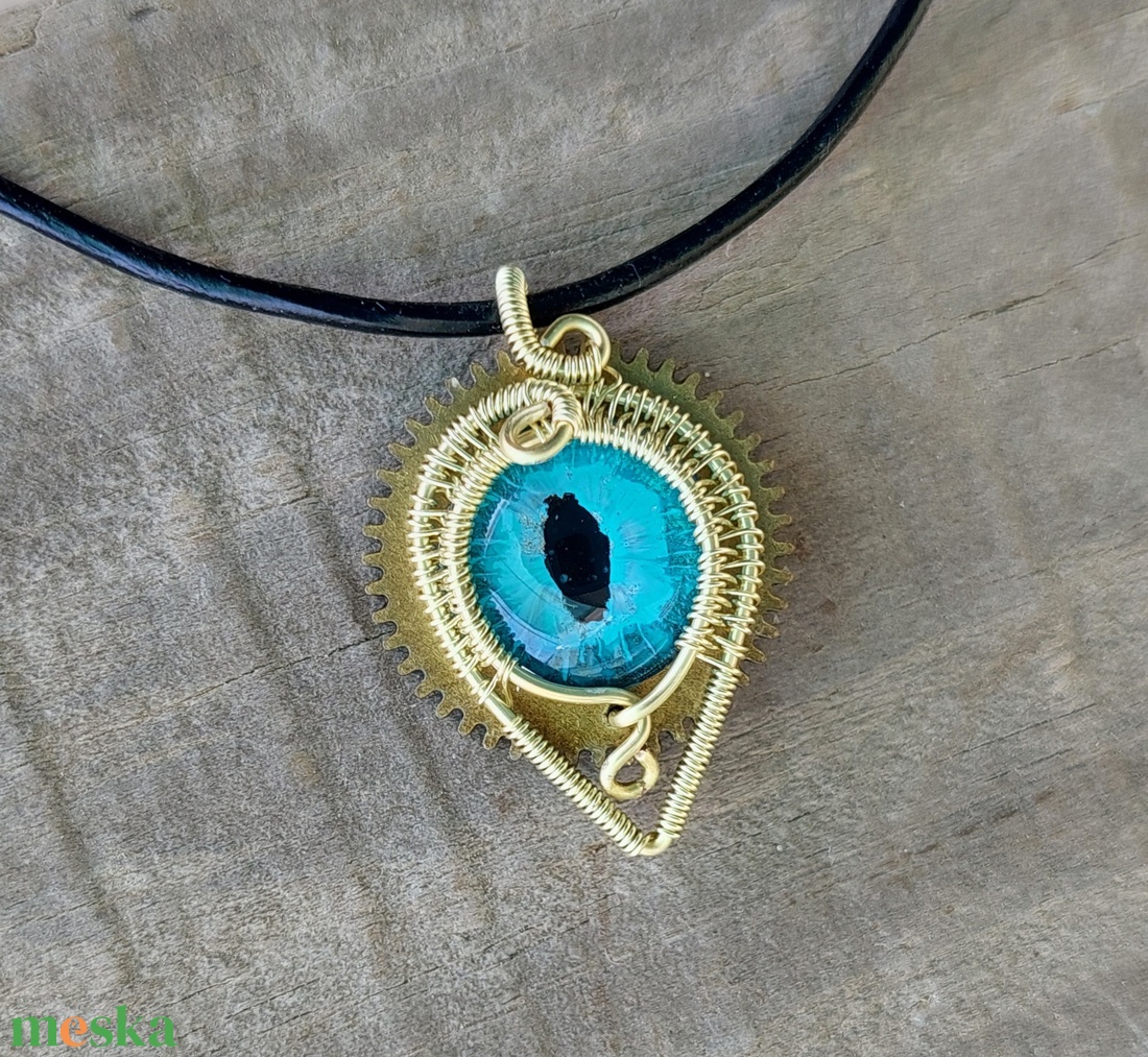 Steampunk stílusú sárkányszemes nyaklánc - ékszer - nyaklánc - medálos nyaklánc - Meska.hu