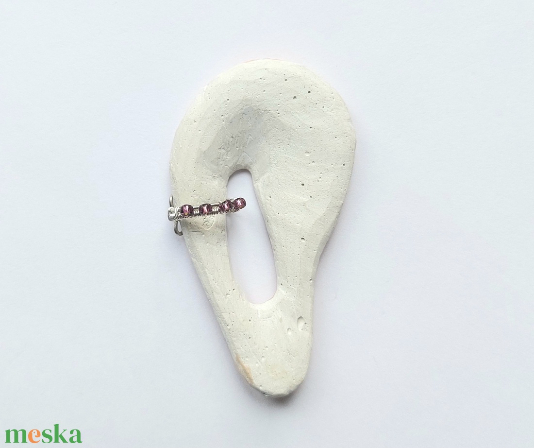 Gyerek fülékszer drótból és gyöngyökből - ékszer - fülbevaló - fülékszer - Meska.hu