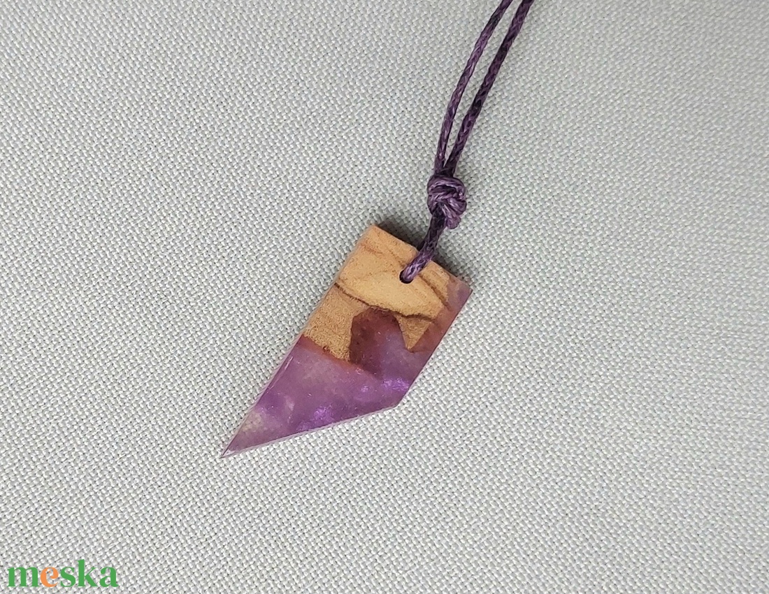 Műgyanta nyaklánc olajfával - ékszer - nyaklánc - medálos nyaklánc - Meska.hu