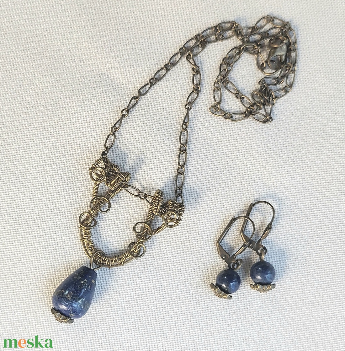 Sárgaréz drótékszer szett lápis lazuli ásvány kövekkel - ékszer - ékszerszett - Meska.hu