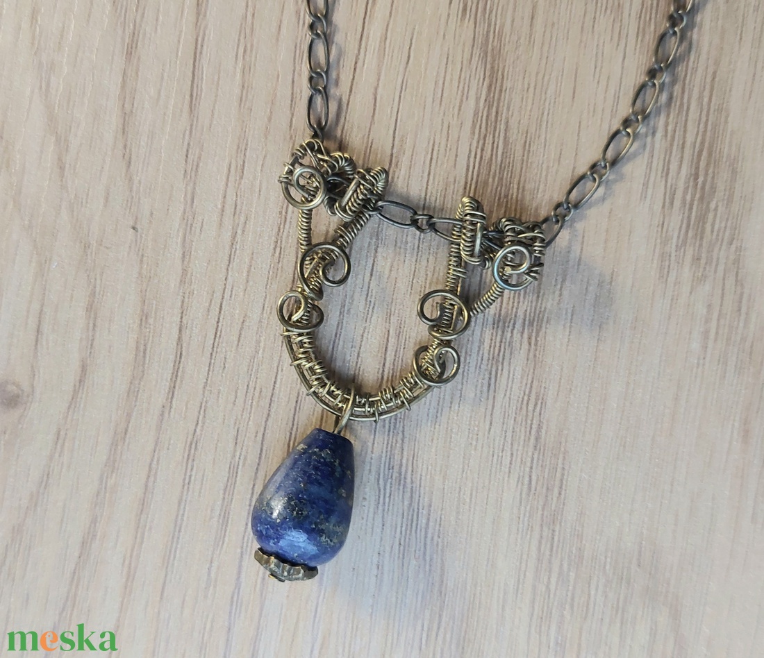 Sárgaréz drótékszer szett lápis lazuli ásvány kövekkel - ékszer - ékszerszett - Meska.hu