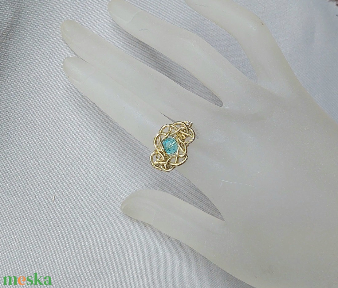 Arany színű drótékszer szett - ékszer - ékszerszett - Meska.hu