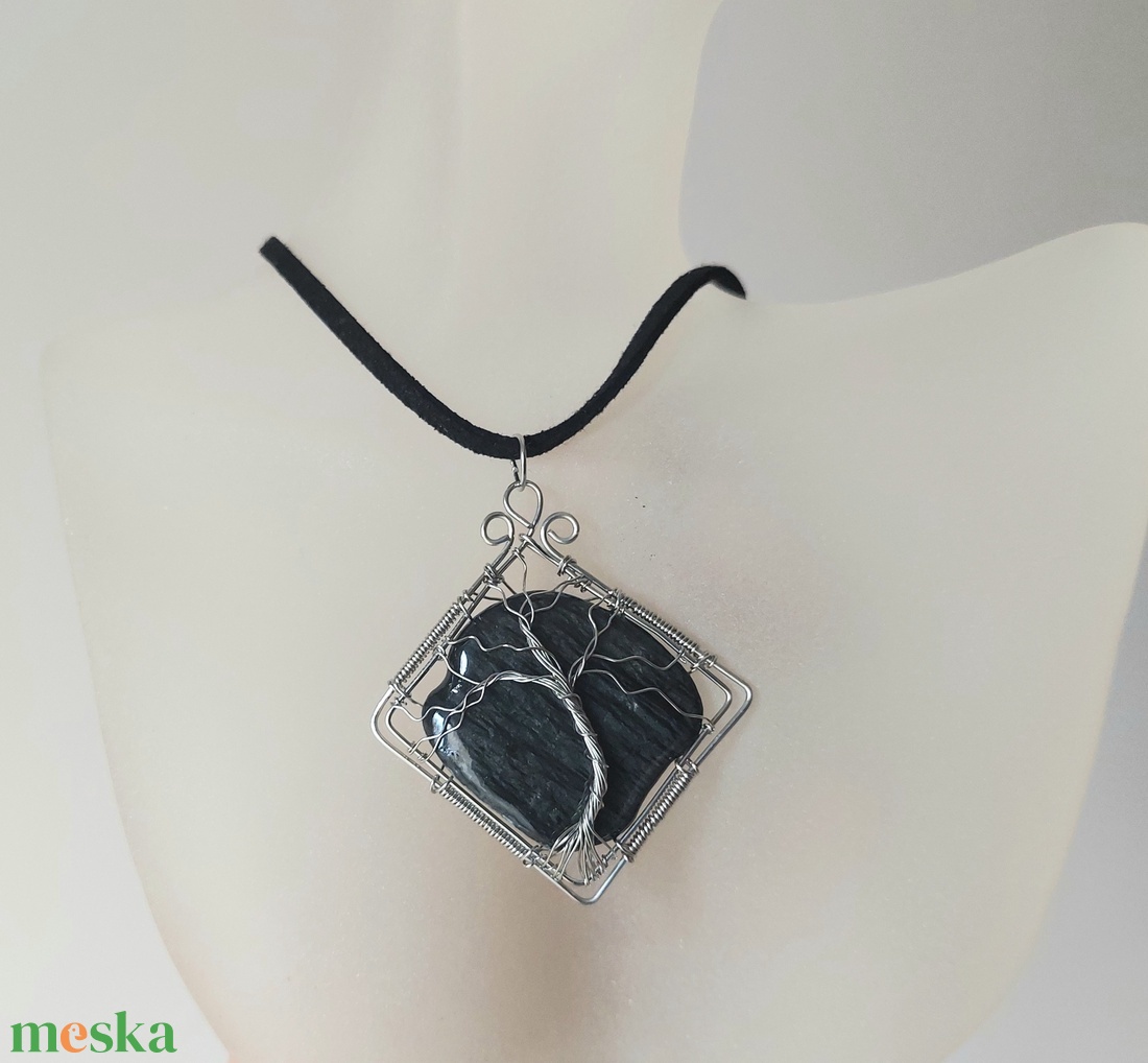 Acél életfa nyaklánc fekete pala kővel - ékszer - nyaklánc - medálos nyaklánc - Meska.hu