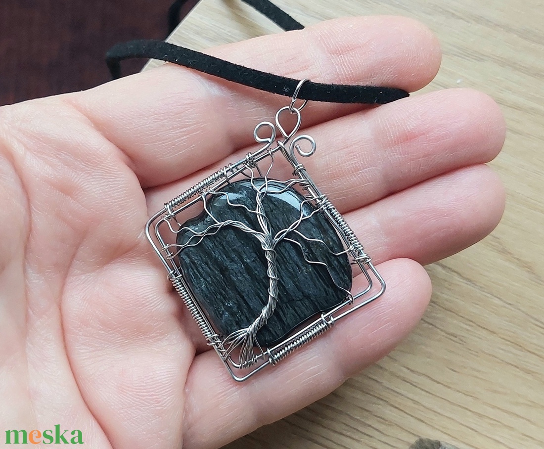 Acél életfa nyaklánc fekete pala kővel - ékszer - nyaklánc - medálos nyaklánc - Meska.hu