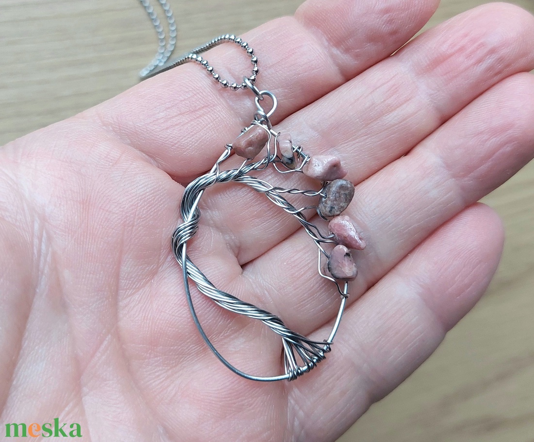 Életfa nyaklánc acél drótból rodonit ásvány kövekkel - ékszer - nyaklánc - medálos nyaklánc - Meska.hu