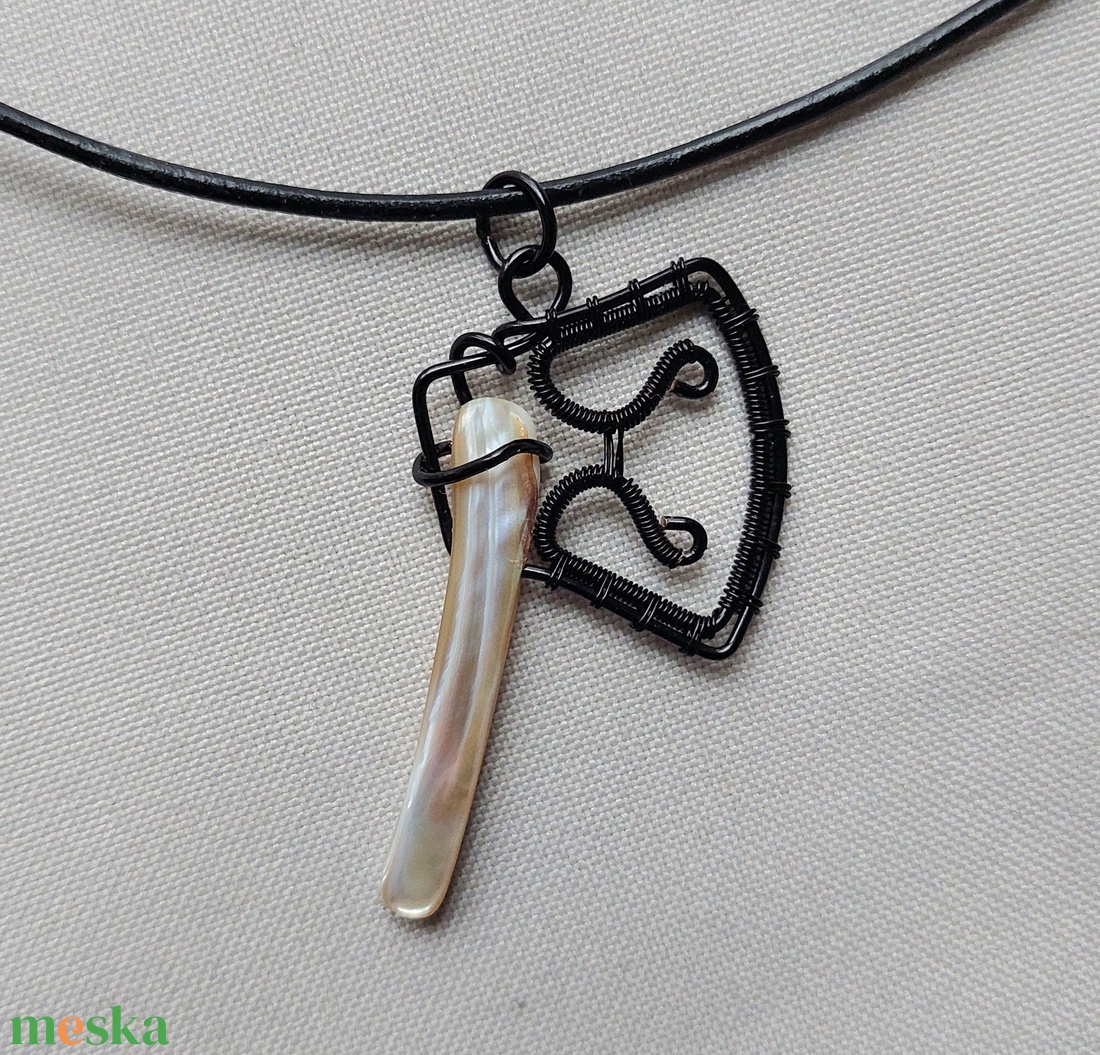 Drót fejsze nyaklánc férfi részére - ékszer - nyaklánc - medálos nyaklánc - Meska.hu