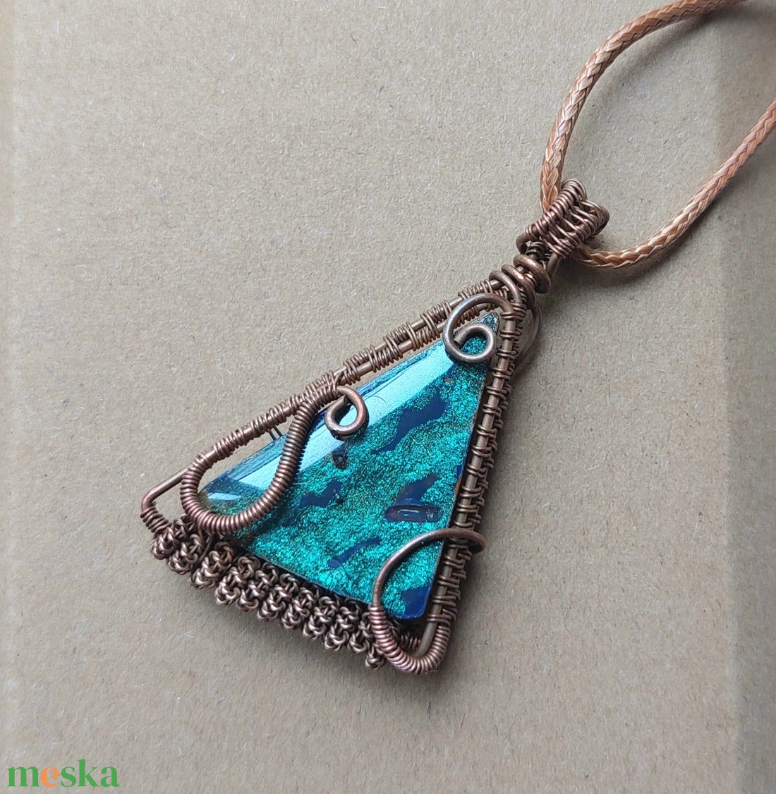 Fa, műgyanta és drót nyaklánc - ékszer - nyaklánc - hosszú nyaklánc - Meska.hu