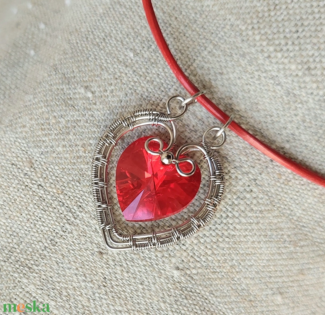 Vörös szív acél nyaklánc valentin napra - ékszer - nyaklánc - medálos nyaklánc - Meska.hu