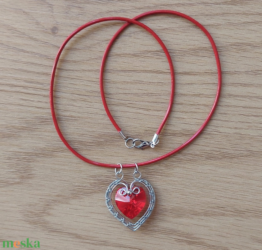 Vörös szív acél nyaklánc valentin napra - ékszer - nyaklánc - medálos nyaklánc - Meska.hu