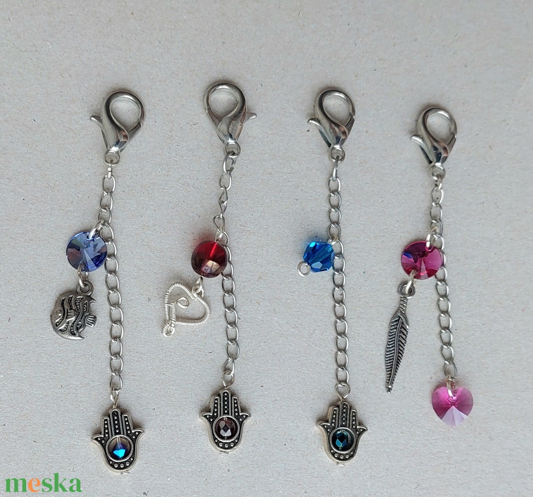 Apró táskadíszek swarovski kristályokkal - táska & tok - kulcstartó & táskadísz - táskadísz - Meska.hu