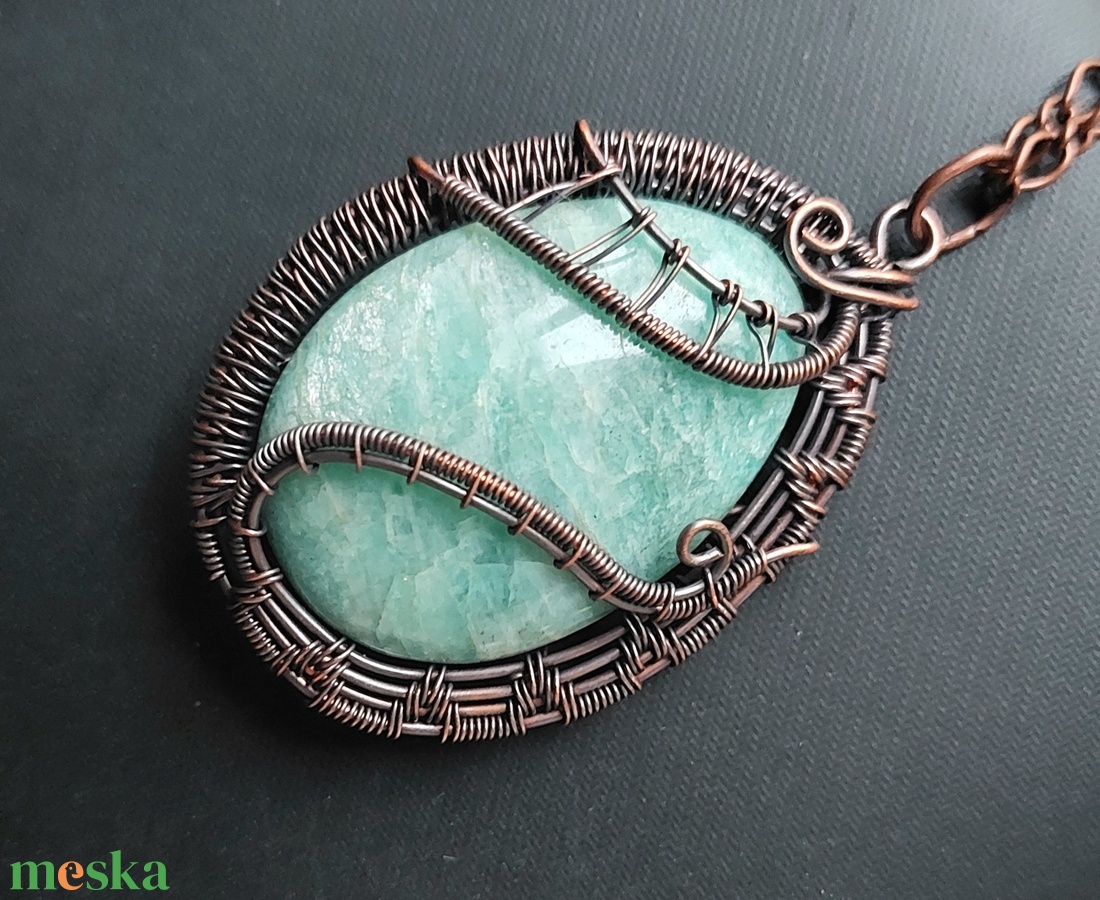 Amazonit ásvány nyaklánc vörösréz drótba csomagolva - ékszer - nyaklánc - medálos nyaklánc - Meska.hu