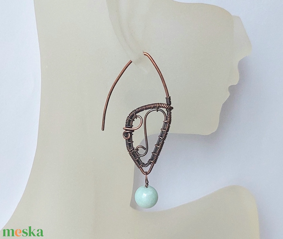 Halványzöld jáde és vörösréz fülbevaló - ékszer - fülbevaló - lógó fülbevaló - Meska.hu