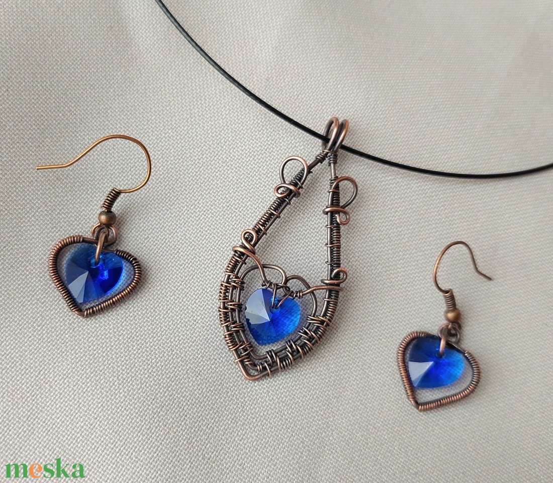Sötétkék swarovski szív ékszer szett vörösréz drótból - ékszer - ékszerszett - Meska.hu
