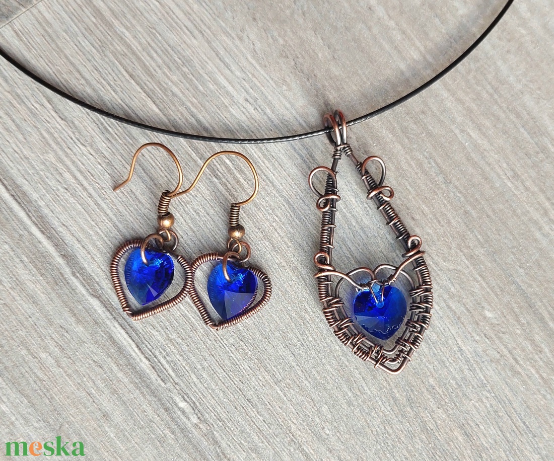 Sötétkék swarovski szív ékszer szett vörösréz drótból - ékszer - ékszerszett - Meska.hu