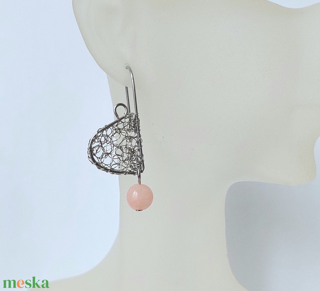 Horgolt acél fülbevaló turmalin ásvány golyókkal - ékszer - fülbevaló - lógó fülbevaló - Meska.hu